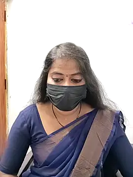 Snapshot of tamil_Sigappu_Roja chatting on 05.08.26 tamil Sigappu Roja online show from 05.08.26
