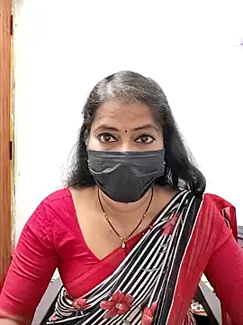Snapshot of tamil_Sigappu_Roja chatting on 05.28.26 tamil Sigappu Roja online show from 05.28.26