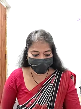 Snapshot of tamil_Sigappu_Roja chatting on 06.08.26 tamil Sigappu Roja online show from 06.08.26