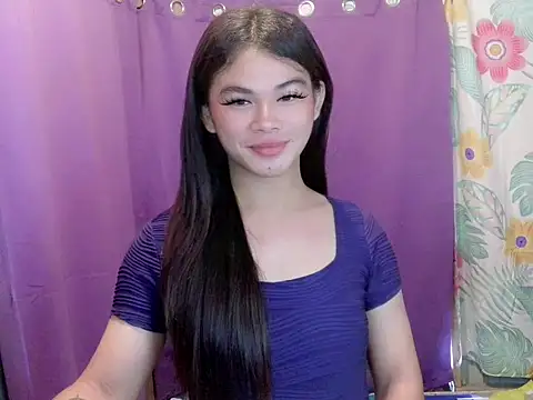 Snapshot of caramiya chatting on 06.14.26 caramiya online show from 06.14.26