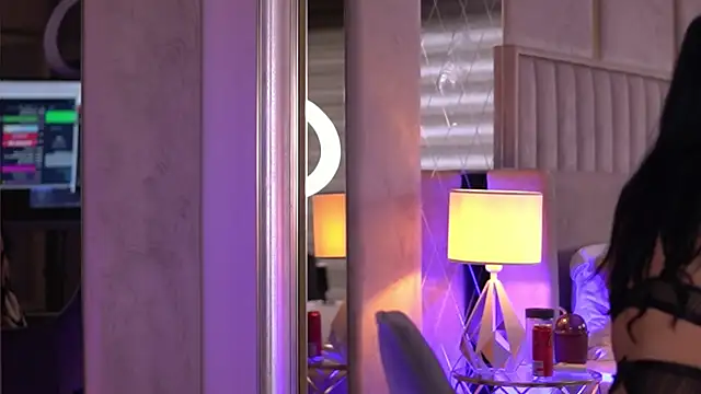 FrancescaDante online show from 10.14.25