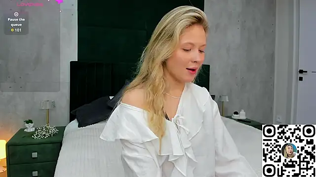 Margo-pvt online show from 10.18.25