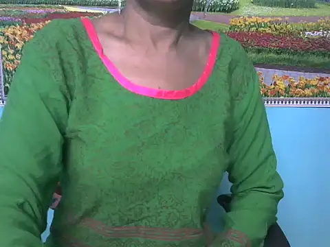 Snapshot of Lovely_bhabhi143 chatting on 05.05.26 Lovely bhabhi143 online show from 05.05.26