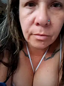 Snapshot of SinisterBabe chatting on 09.08.25 SinisterBabe online show from 09.08.25