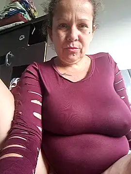 Snapshot of SinisterBabe chatting on 09.30.25 SinisterBabe online show from 09.30.25