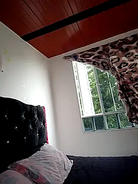 Isa Acosta online show from 10.16.25