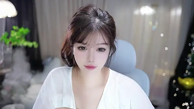 Snapshot of Fortune2Me chatting on 11.02.25 Fortune2Me online show from 11.02.25