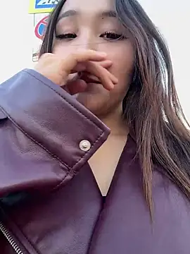 Snapshot of KissMeEva chatting on 09.17.25 KissMeEva online show from 09.17.25