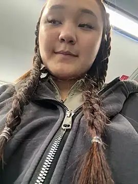 Snapshot of KissMeEva chatting on 09.24.25 KissMeEva online show from 09.24.25