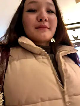 Snapshot of KissMeEva chatting on 09.25.25 KissMeEva online show from 09.25.25