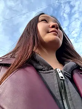 Snapshot of KissMeEva chatting on 10.03.25 KissMeEva online show from 10.03.25