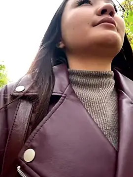 Snapshot of KissMeEva chatting on 10.10.25 KissMeEva online show from 10.10.25