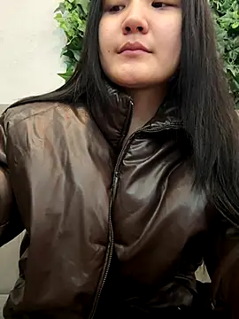 Snapshot of KissMeEva chatting on 10.22.25 KissMeEva online show from 10.22.25