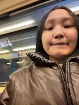 Snapshot of KissMeEva chatting on 10.24.25 KissMeEva online show from 10.24.25