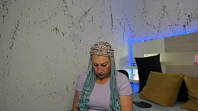 Snapshot of JaddeWalker chatting on 09.25.25 JaddeWalker online show from 09.25.25