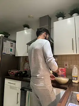 Snapshot of Michel_huge chatting on 10.27.25 Michel huge online show from 10.27.25