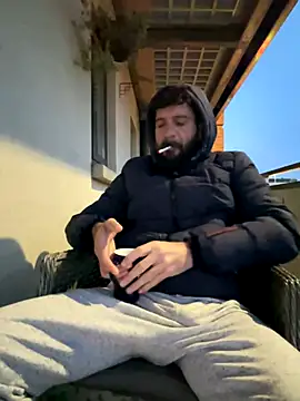 Snapshot of Michel_huge chatting on 10.28.25 Michel huge online show from 10.28.25