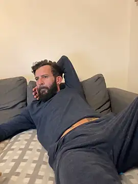 Snapshot of Michel_huge chatting on 11.07.25 Michel huge online show from 11.07.25