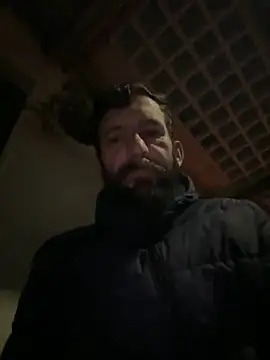 Snapshot of Michel_huge chatting on 11.08.25 Michel huge online show from 11.08.25