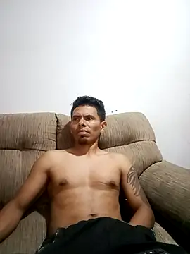 Snapshot of MI_GERALD chatting on 10.31.25 MI GERALD online show from 10.31.25