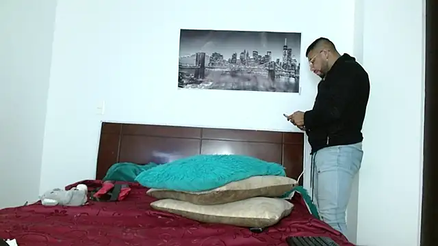 Snapshot of AntonyDAngelo25 chatting on 11.05.25 AntonyDAngelo25 online show from 11.05.25