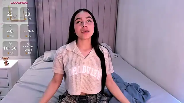 Snapshot of CandySays chatting on 11.09.25 CandySays online show from 11.09.25