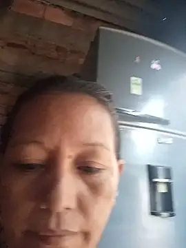 Snapshot of marinita13 chatting on 06.19.26 marinita13 online show from 06.19.26