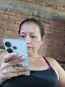Snapshot of marinita13 chatting on 06.24.26 marinita13 online show from 06.24.26
