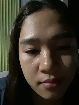 Snapshot of slut_clio chatting on 02.18.26 slut clio online show from 02.18.26