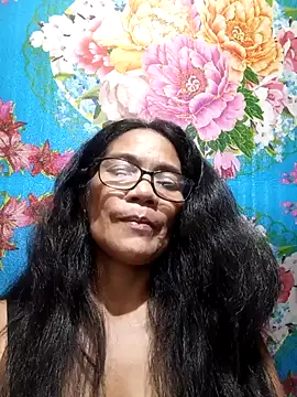 Snapshot of ImYourWoman_55 chatting on 11.02.25 ImYourWoman 55 online show from 11.02.25