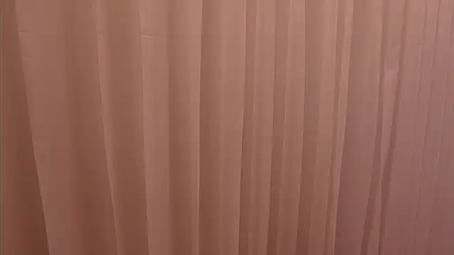 Snapshot of Ariaa_Isabell chatting on 09.24.25 Ariaa Isabell online show from 09.24.25