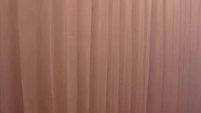 Snapshot of Ariaa_Isabell chatting on 09.25.25 Ariaa Isabell online show from 09.25.25