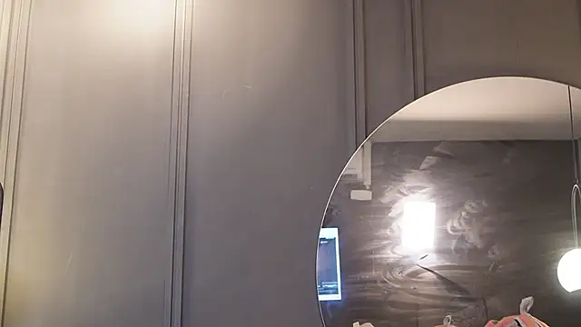 Ariaa Isabell online show from 04.07.26