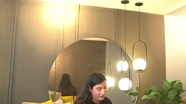 Ariaa Isabell online show from 04.13.26