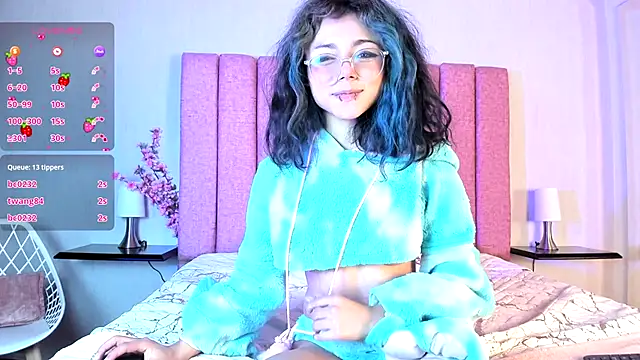 Snapshot of TerumiKitty chatting on 10.19.25 TerumiKitty online show from 10.19.25