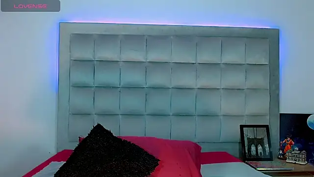 Snapshot of AmazingMistressNathy chatting on 11.07.25 AmazingMistressNathy online show from 11.07.25