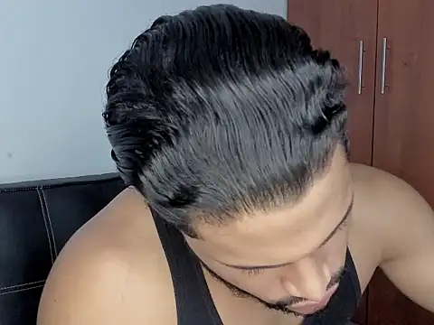 Snapshot of Pier_Simons chatting on 09.26.25 Pier Simons online show from 09.26.25