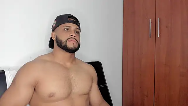 Snapshot of Pier_Simons chatting on 11.07.25 Pier Simons online show from 11.07.25