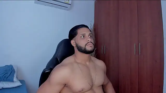 Pier Simons online show from 04.11.26