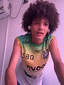 Max Rain online show from 10.18.25