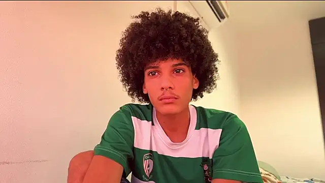 Max Rain online show from 10.30.25