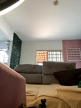 Snapshot of Chloe_Leaozinho chatting on 11.07.25 Chloe Leaozinho online show from 11.07.25