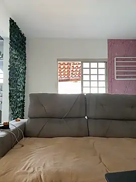 Snapshot of Chloe_Leaozinho chatting on 11.09.25 Chloe Leaozinho online show from 11.09.25