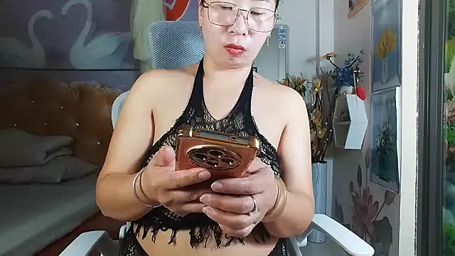 Snapshot of lyly_asian chatting on 07.02.26 lyly asian online show from 07.02.26