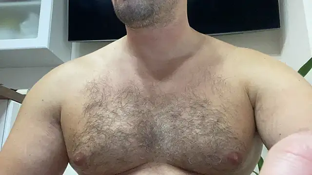 Snapshot of BrianJohnson_ chatting on 10.12.25 BrianJohnson online show from 10.12.25