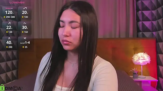 Snapshot of Megan_Williamms chatting on 10.14.25 Megan Williamms online show from 10.14.25