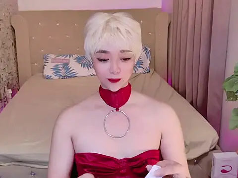 Snapshot of Ts-yoshi chatting on 11.30.25 Ts-yoshi online show from 11.30.25