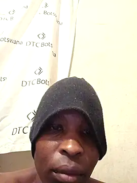 Snapshot of Sedilame chatting on 10.18.25 Sedilame online show from 10.18.25