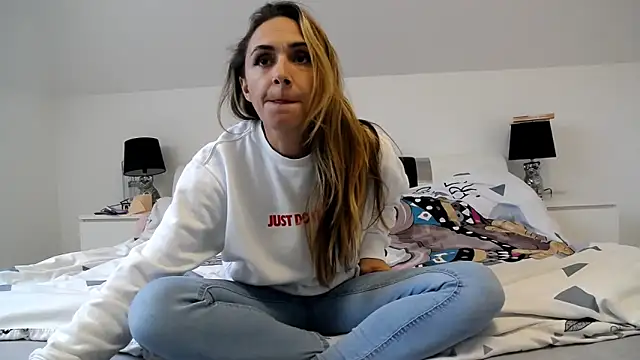 ArabianMalikah online show from 11.03.25