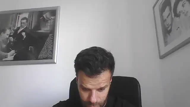 Snapshot of FROCETTO93 chatting on 09.26.25 FROCETTO93 online show from 09.26.25